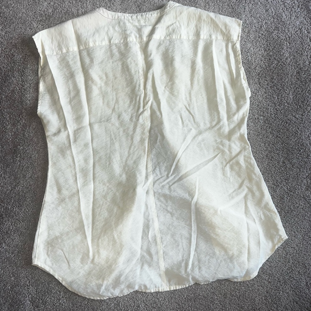 Yellow button down blouse - Picture 4 of 4
